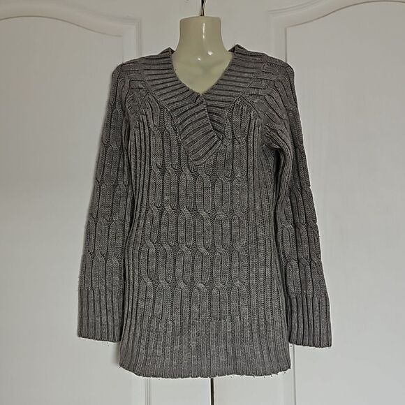 Seductions Knitted Long Sleeves Sweater Medium Gray - Picture 1 of 16